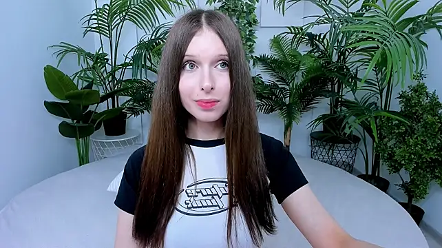 dark_k1tty Adlı Modelin Canlı XXX Sohbeti