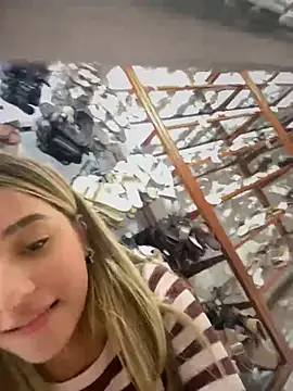 Živý XXX chat missbella_