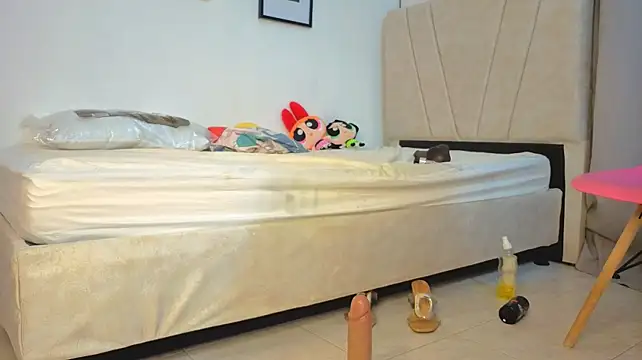 saraapril_ live XXX chat