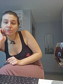 ScarletsWeb élő XXX-chatje