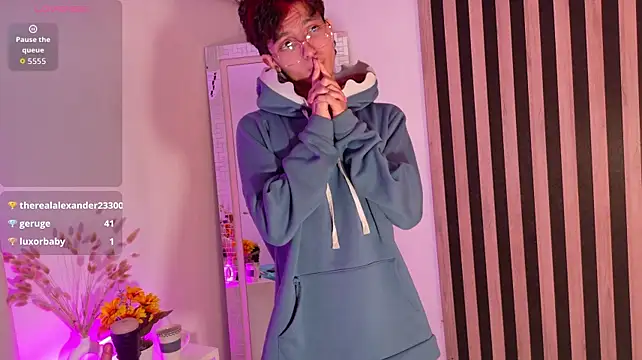 XXX chat uživo modela Twink_Sebas7
