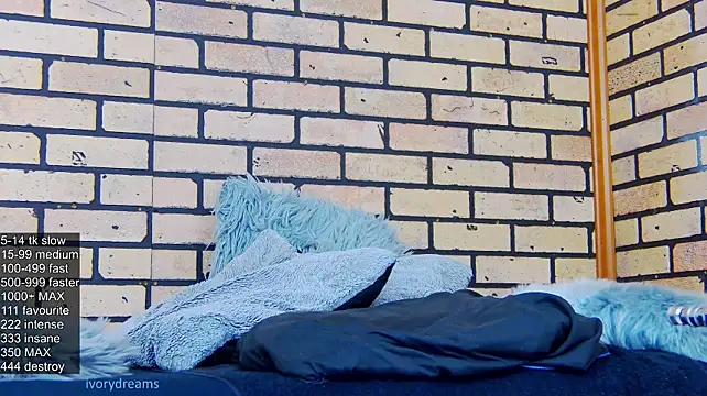 IvoryDreams' Live XXX Chat