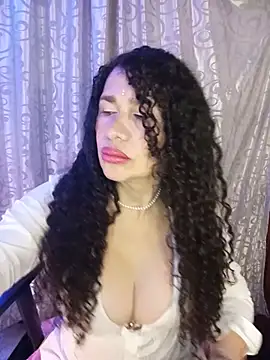 Chat +18 de Lina_444 ao vivo