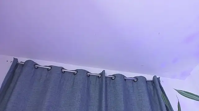 VelvetFox_'s Live XXX Chat