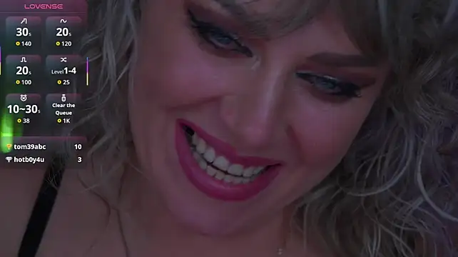 CandyLadyyy – Naživo XXX chat