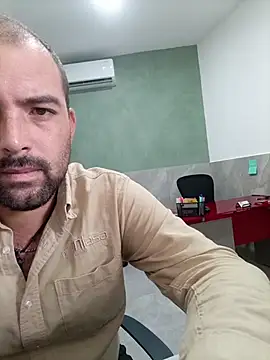 Love4us1 Webcam Show