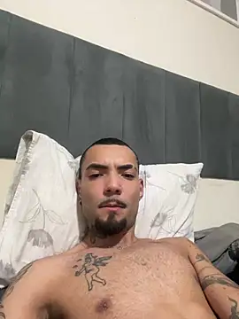 Chat +18 de Rik_Olix ao vivo