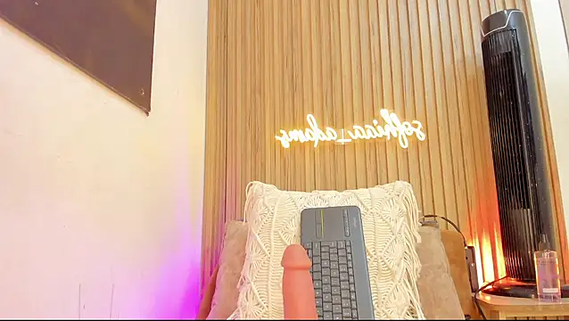 sofhiaa_adaams' Live XXX Chat