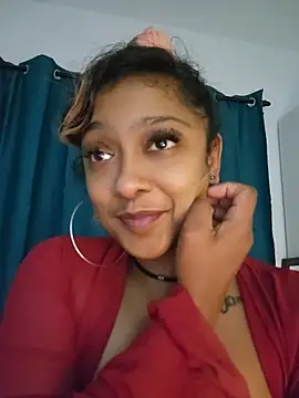 Chat +18 de Indianbrownie ao vivo