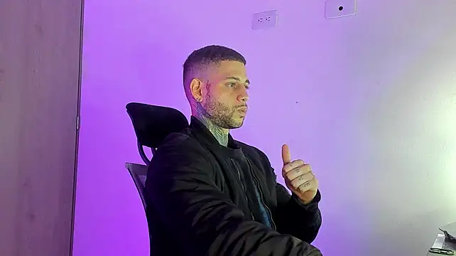 Živý XXX chat _jamesleandros1