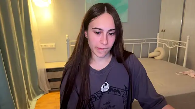 AliceKolltt Adlı Modelin Canlı XXX Sohbeti