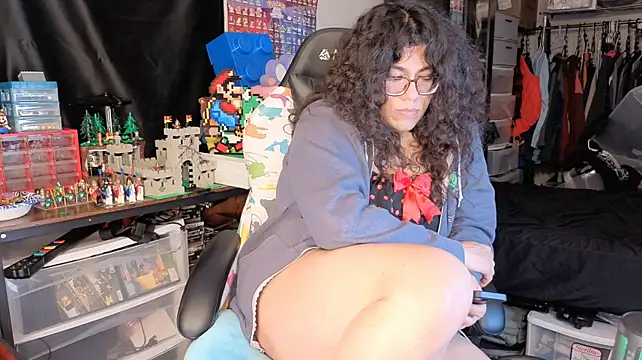 ShinyCherub Chat XXX in diretta
