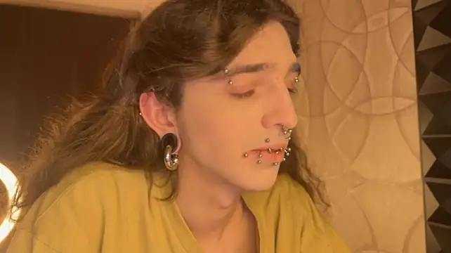 Kriisp Chat XXX live