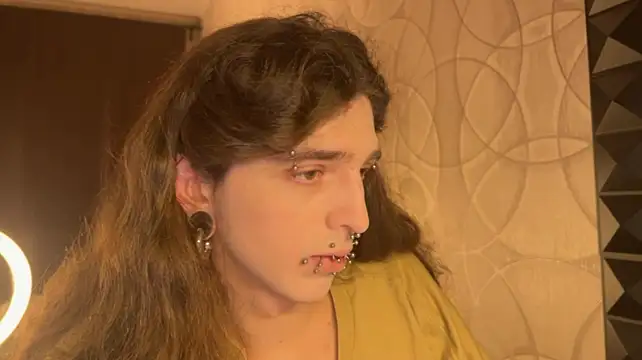 Chatroom XXX en direct de Kriisp