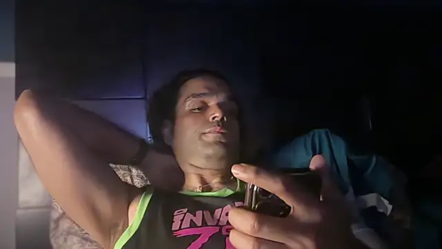 icebergslim281's Live XXX Chat