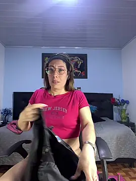 kaylaMinov_ 现场XXX聊天