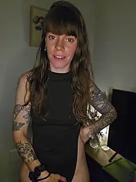 Chat XXX Live EmilieEdelana