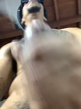 Salomon_koude's Live XXX Chat