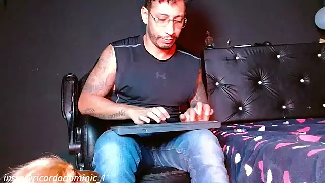 FuckHardlove: απευθείας συνομιλία ΧΧΧ