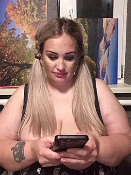 VikiiStoun's Live XXX Chat