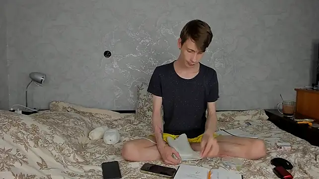 ERICK__DEEN Adlı Modelin Canlı XXX Sohbeti