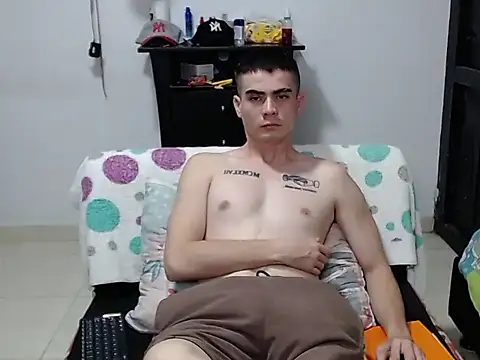 Zac_Efront Live XXX-chat