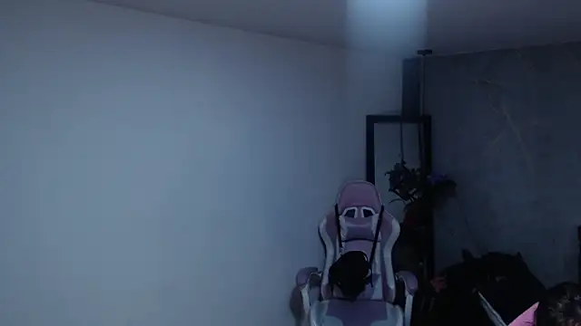 Chat +18 de JessiDovee ao vivo