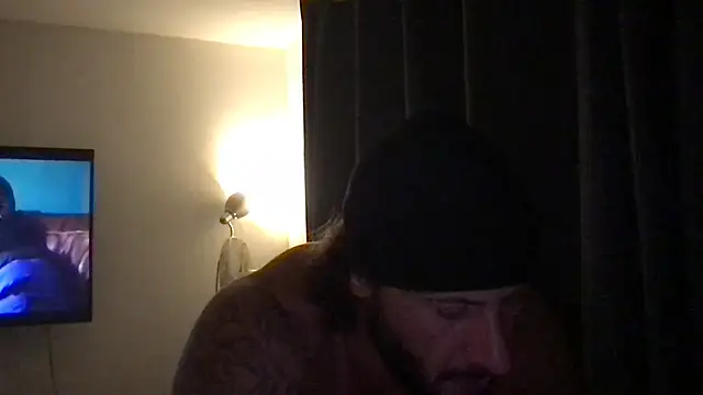 XXX chat uživo modela Magic_Mike_666