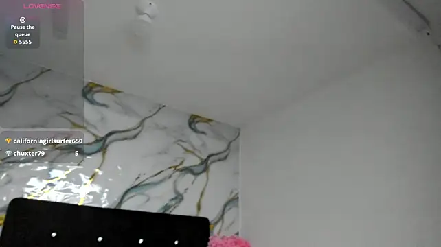 RoxanaBorns_'s Live XXX Chat