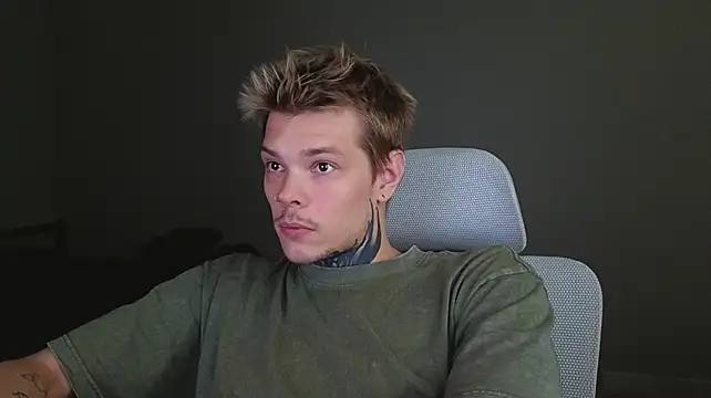 DENIS_HERE Live XXX-Chat