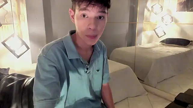 Chat XXX ao vivo de ash_ka