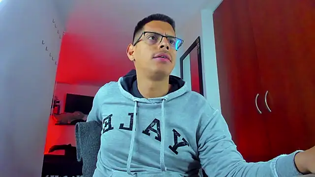 دردشة _John_Boy_ الجنسية المباشرة