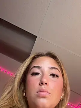 Sammybbxx's Live XXX Chat