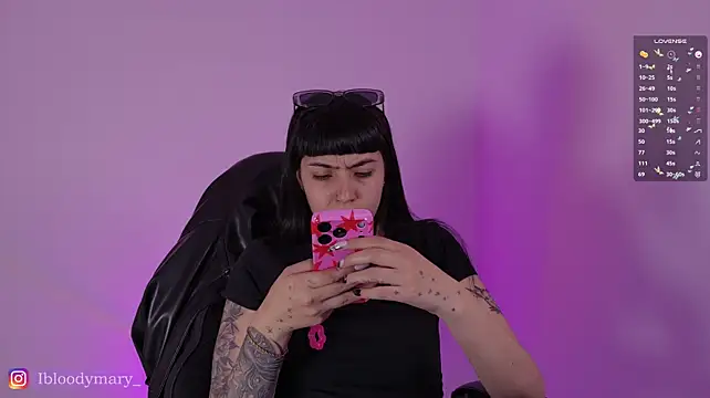 دردشة Saraa_Desiree الجنسية المباشرة