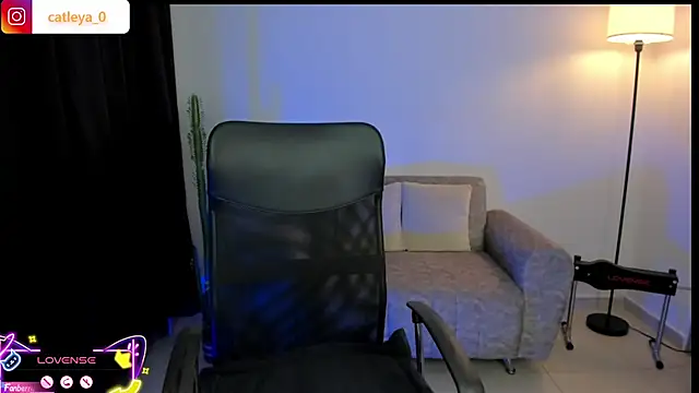 catleya_0 élő XXX-chatje