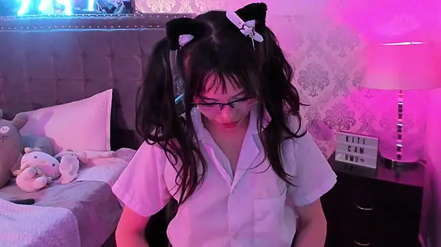 צ'אט XXX בשידור חי של kitticam
