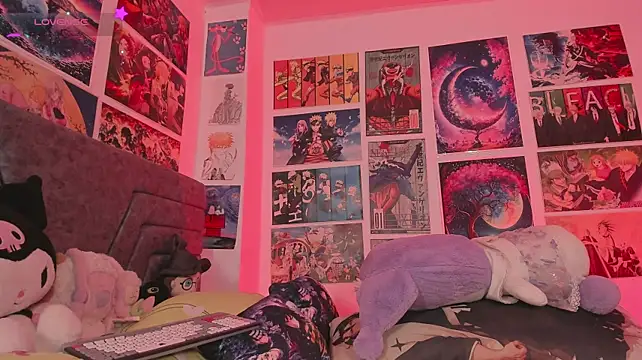 MissCurvyTop Adlı Modelin Canlı XXX Sohbeti