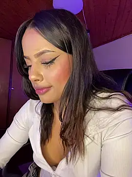 XXX chat uživo modela Dulce_cutee18