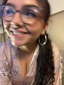 Chat +18 de AlmaraRouge ao vivo
