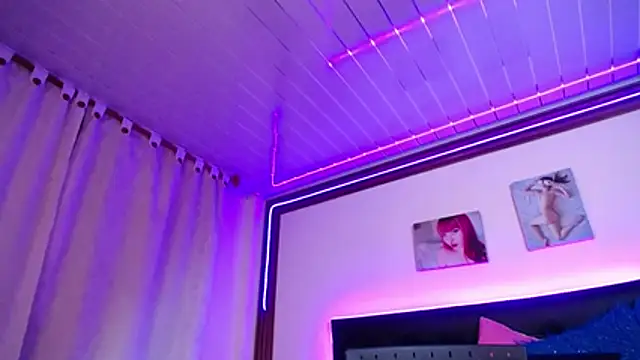 SeleneMore's Live XXX Chat
