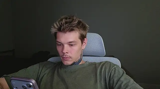 DENIS_HERE's Live XXX Chat