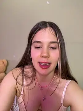 SofiaEstrella Adlı Modelin Canlı XXX Sohbeti