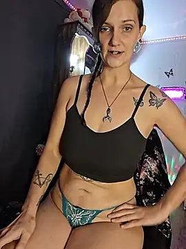 Czat XXX na żywo – PeachyAriel