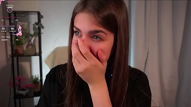 XXX chat uživo modela ClarineCasebolt
