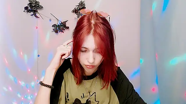 XXX chat uživo modela GuessMe___