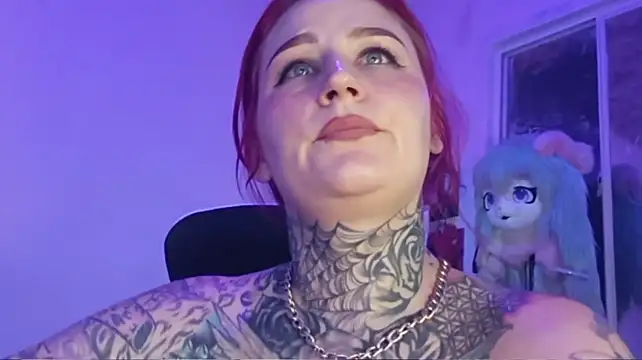 blazed_vixen élő XXX-chatje