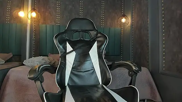YAFAR_BLAKE's Live XXX Chat