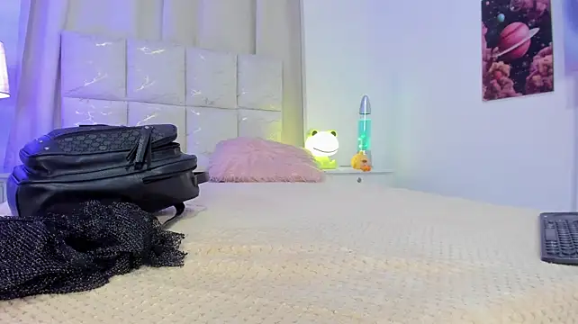 bell_popperr_'s Live XXX Chat