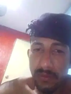 XXX chat uživo modela Tu_ChicoMalo