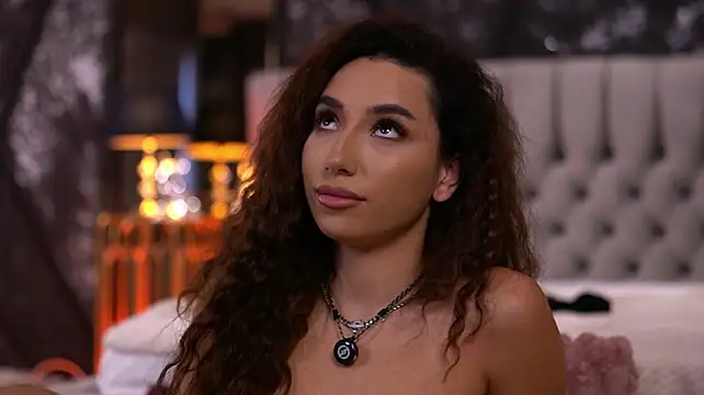 GinaValentinna Chat XXX live